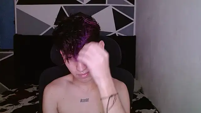 littlextreme online show from December 2024 02:55:02 AM