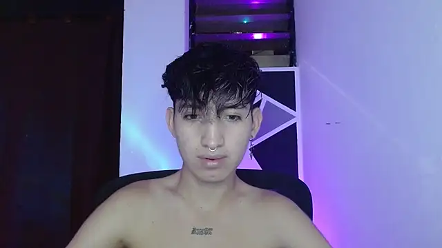 littlextreme online show from March 2025 01:03:02 AM