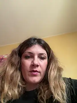 Snapshot of DaisyVibesss chatting on January 2025 12:15:02 PM DaisyVibesss online show from January 2025 12:15:02 PM