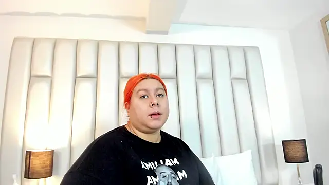 aandreaperez online show from September 2025 11:32:01 AM