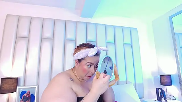 Snapshot of aandreaperez chatting on February 2026 11:39:01 AM aandreaperez online show from February 2026 11:39:01 AM