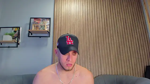 SebastianMaximoff online show from December 2024 06:15:01 PM