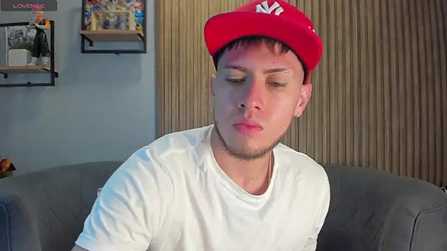 SebastianMaximoff online show from December 2024 12:02:01 PM