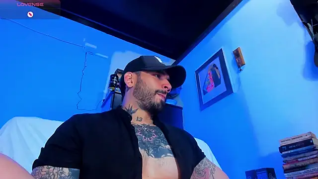 Snapshot of CamiloGray_ chatting on January 2025 01:09:01 PM CamiloGray online show from January 2025 01:09:01 PM