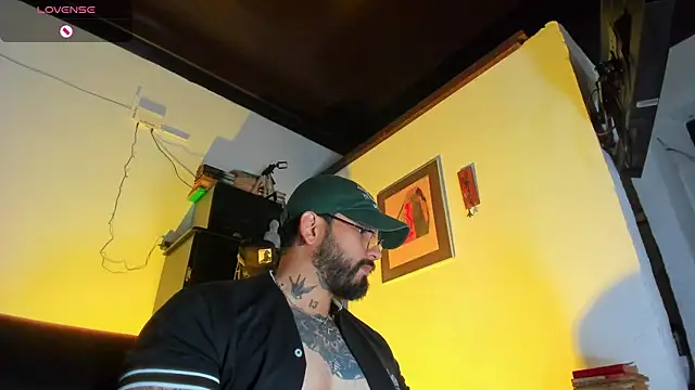 CamiloGray  online show from October 2025 01:59:02 PM