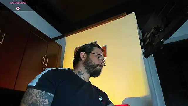 CamiloGray  online show from February 2026 02:56:02 PM