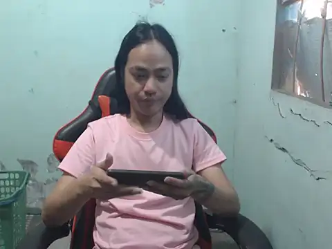 Snapshot of itsmacky4u chatting on April 2026 05:56:01 AM itsmacky4u online show from April 2026 05:56:01 AM