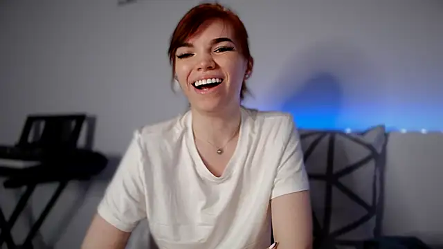 Snapshot of olivka-flower chatting on January 2025 01:37:02 AM olivka-flower online show from January 2025 01:37:02 AM