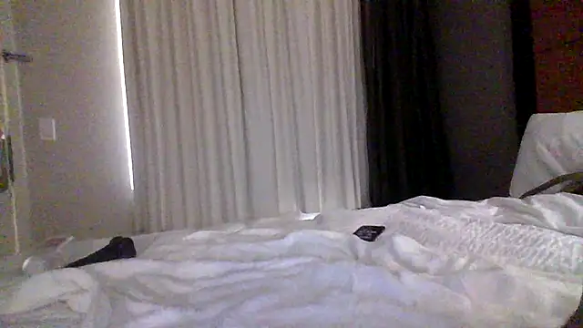 Snapshot of sexybribri@xh chatting on October 2025 09:02:01 PM sexybribrixh online show from October 2025 09:02:01 PM