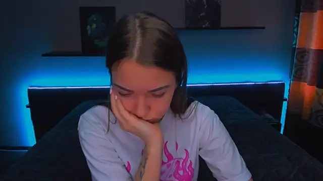 AlexaBarkley online show from February 2025 06:20:01 AM