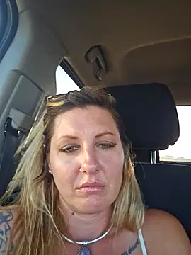 SheIsSomething online show from February 2026 12:41:01 AM