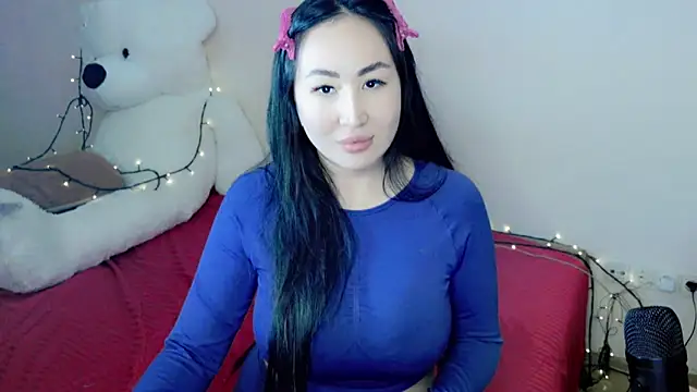 Snapshot of AsianQueens chatting on December 2024 07:22:01 PM AsianQueens online show from December 2024 07:22:01 PM