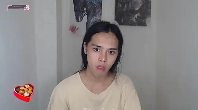 Snapshot of shecutie69 chatting on December 2024 10:41:01 PM shecutie69 online show from December 2024 10:41:01 PM
