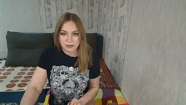 Pilly green  online show from February 2026 05:56:02 AM