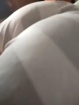 LovlyAnnie online show from November 2025 06:56:02 AM