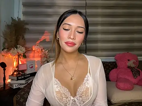 Jasmine Elcock online show from October 2025 06:57:02 PM