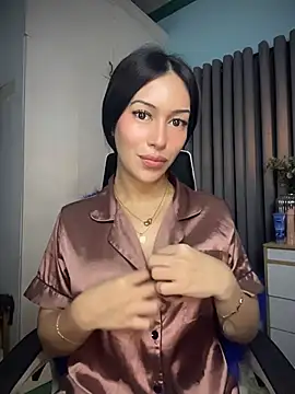Jasmine Elcock online show from July 2026 09:32:02 PM