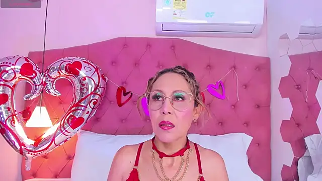 Snapshot of DaliaScoth chatting on February 2025 07:19:02 PM DaliaScoth online show from February 2025 07:19:02 PM