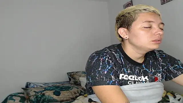 Snapshot of kathy_luisa chatting on February 2026 10:39:01 PM kathy luisa online show from February 2026 10:39:01 PM