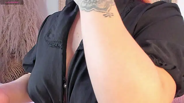 SophieRossi online show from March 2025 04:34:02 AM