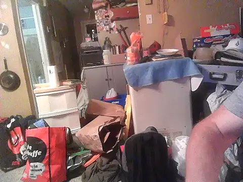 M9ntreal online show from September 2025 04:34:02 AM
