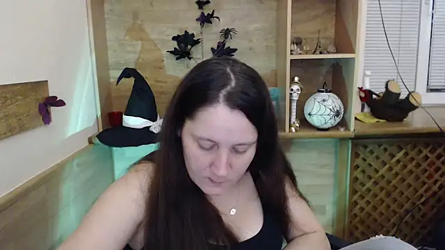 JosieJun  online show from November 2025 05:58:02 PM