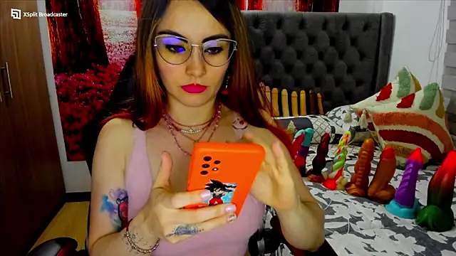 Snapshot of sofia23dirty chatting on January 2025 04:19:01 PM sofia23dirty online show from January 2025 04:19:01 PM