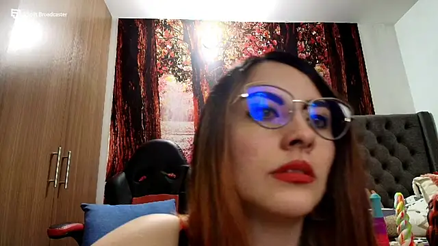 Snapshot of sofia23dirty chatting on February 2025 11:48:01 PM sofia23dirty online show from February 2025 11:48:01 PM