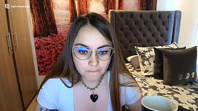 Snapshot of sofia23dirty chatting on September 2025 03:55:01 PM sofia23dirty online show from September 2025 03:55:01 PM