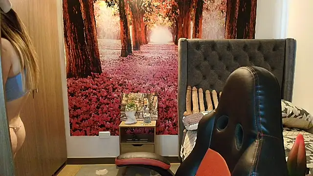 Snapshot of sofia23dirty chatting on October 2025 09:42:01 PM sofia23dirty online show from October 2025 09:42:01 PM