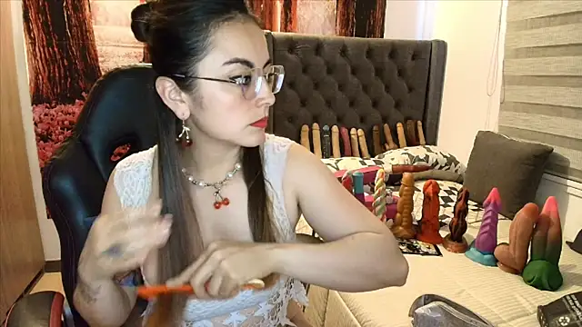 sofia23dirty online show from May 2026 05:09:01 PM