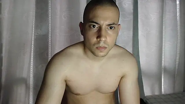 Armando 2002 online show from September 2025 06:24:02 PM