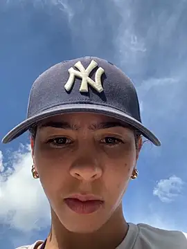 Snapshot of RouseColins chatting on March 2025 08:32:02 PM RouseColins online show from March 2025 08:32:02 PM