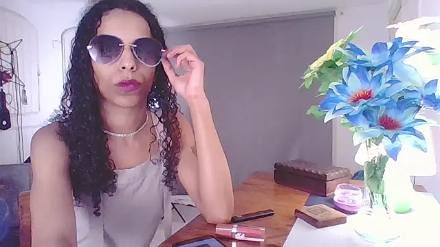 Snapshot of KatyNasty chatting on November 2025 04:26:02 AM KatyNasty online show from November 2025 04:26:02 AM