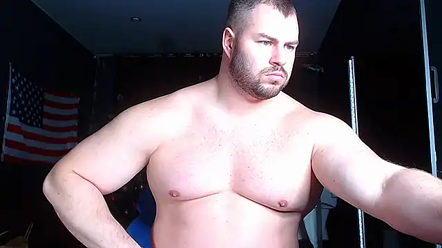 Snapshot of muscularjohnforuX chatting on February 2025 05:05:02 PM muscularjohnforuX online show from February 2025 05:05:02 PM