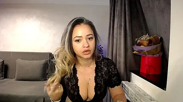 Claire95  online show from December 2024 05:06:01 AM
