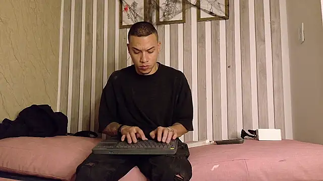 BestMasterForYou online show from October 2025 04:46:01 AM