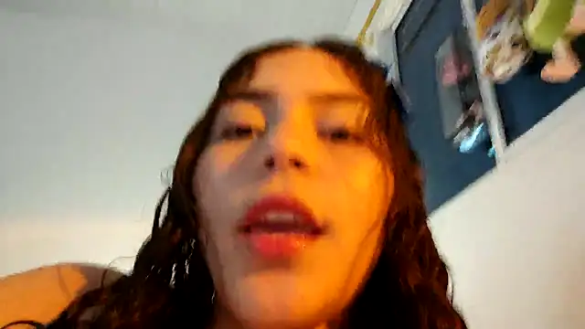 MollyG18 online show from November 2025 03:38:02 AM