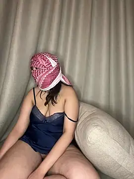 arabiaAna online show from April 2026 10:10:02 PM