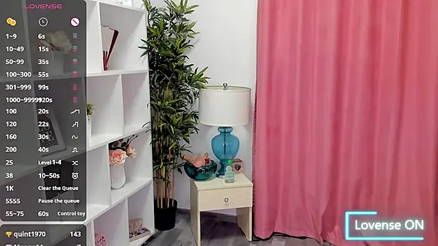 EmaBrownie online show from April 2026 07:58:01 PM