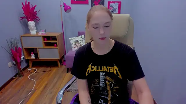 Snapshot of _fiona_Love chatting on November 2025 08:29:01 PM fiona Love online show from November 2025 08:29:01 PM