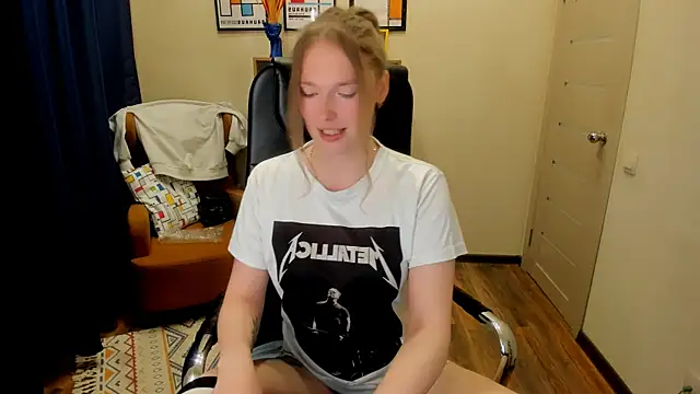  fiona Love online show from April 2026 07:41:01 PM
