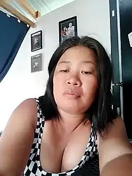 Snapshot of lickmepussy21 chatting on December 2024 01:25:01 AM lickmepussy21 online show from December 2024 01:25:01 AM