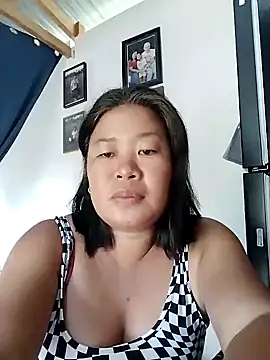 Snapshot of lickmepussy21 chatting on December 2024 05:15:01 AM lickmepussy21 online show from December 2024 05:15:01 AM