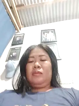 Snapshot of lickmepussy21 chatting on January 2025 02:14:02 PM lickmepussy21 online show from January 2025 02:14:02 PM