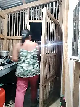 Snapshot of lickmepussy21 chatting on October 2025 10:24:02 AM lickmepussy21 online show from October 2025 10:24:02 AM