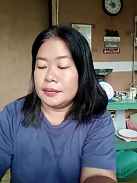 Snapshot of lickmepussy21 chatting on October 2025 10:34:02 PM lickmepussy21 online show from October 2025 10:34:02 PM