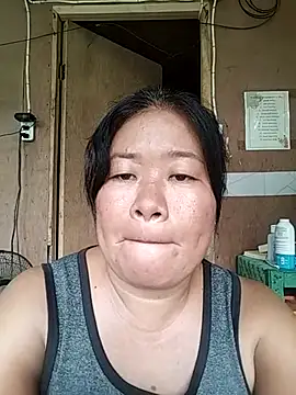 Snapshot of lickmepussy21 chatting on October 2025 03:18:02 AM lickmepussy21 online show from October 2025 03:18:02 AM