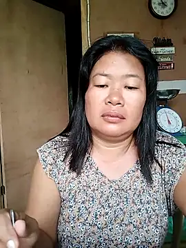 Snapshot of lickmepussy21 chatting on October 2025 11:21:02 PM lickmepussy21 online show from October 2025 11:21:02 PM