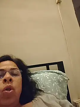 Susannemilf online show from March 2026 02:05:02 AM